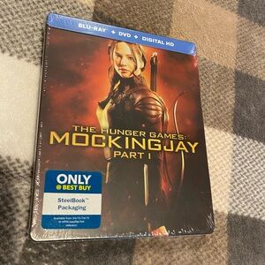 The Hunger Games: Mockingjay Part 1 NEW